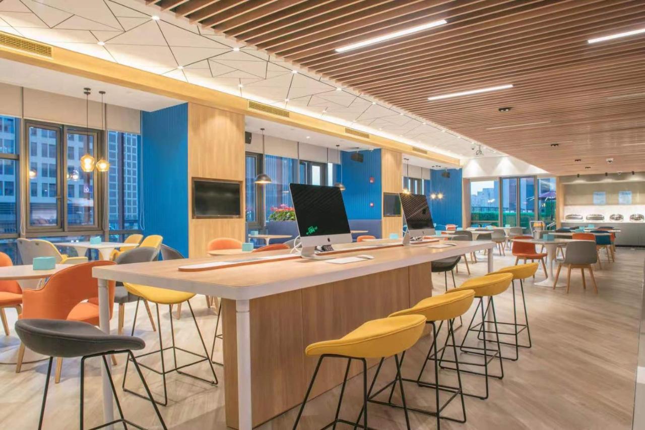 Holiday Inn Express Shanghai Huijin By Ihg Esterno foto